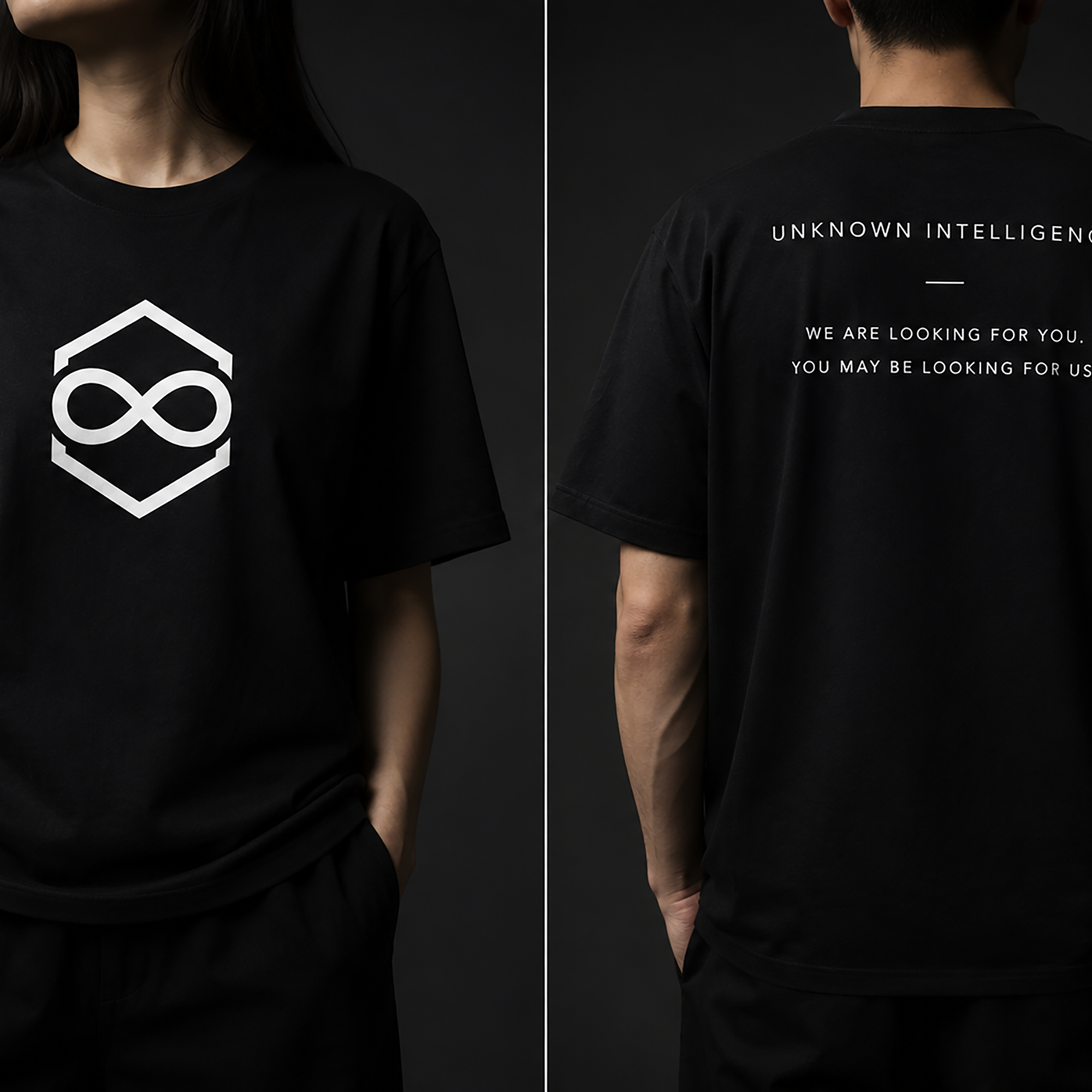 SIGNAL-001 - UNKNOWN INTELLIGENCE グラフィックTシャツ - Black/White / ユニセックスクラシックTシャツ